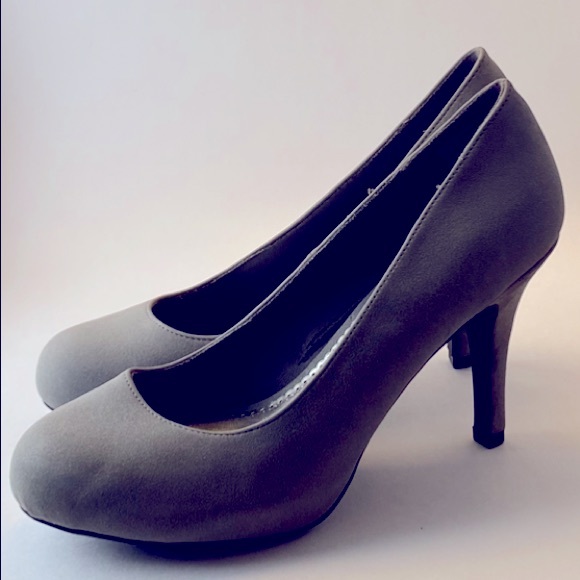 Fioni gray faux suede heels pumps GET GAMS HERE❤️ - Picture 2 of 11